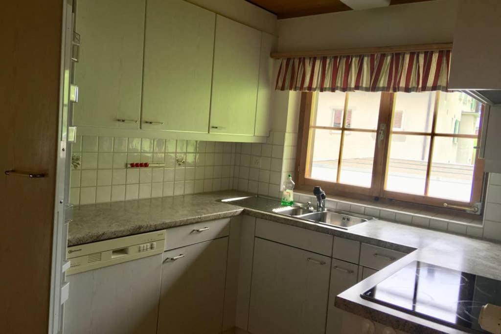 Ferienwohnung Uf Z'Enisch Klosters Eksteriør billede