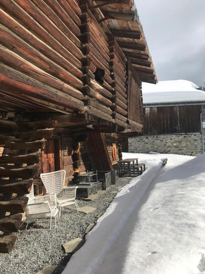 Ferienwohnung Uf Z'Enisch Klosters Eksteriør billede