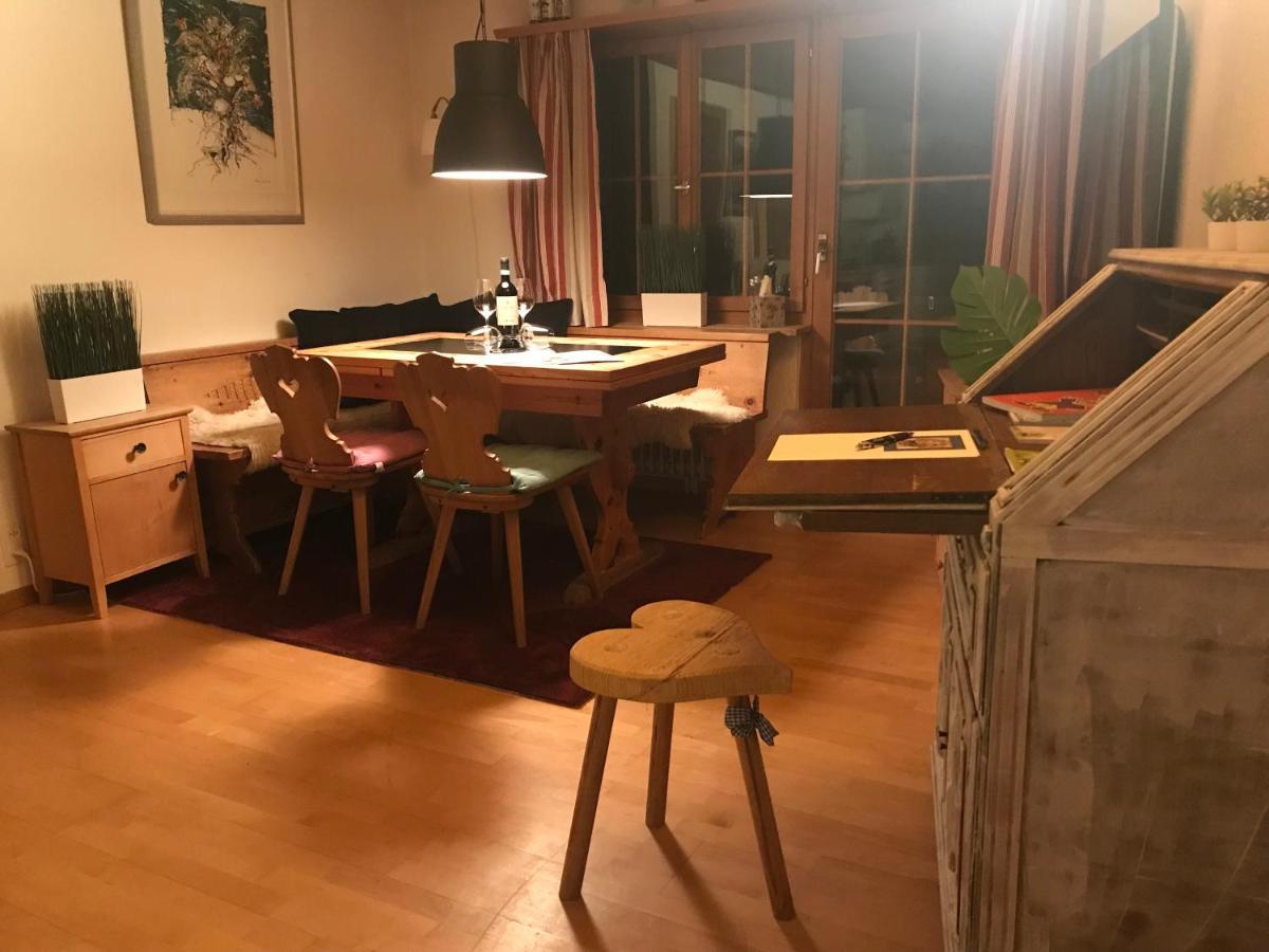 Ferienwohnung Uf Z'Enisch Klosters Eksteriør billede